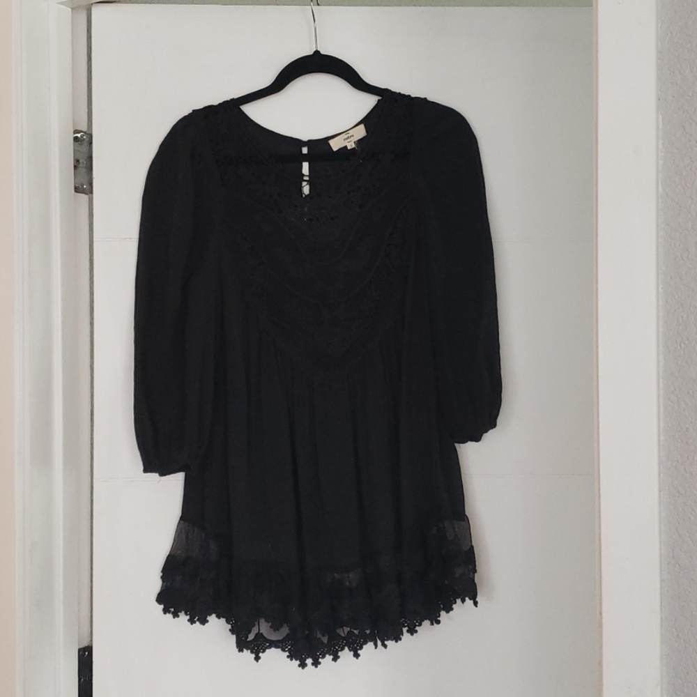 Black tunic with lace detailing
